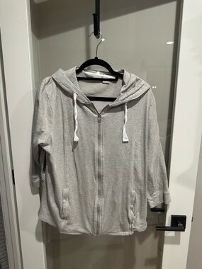 Chico's Zenergy Light Gray Knit Zipper Hoodie